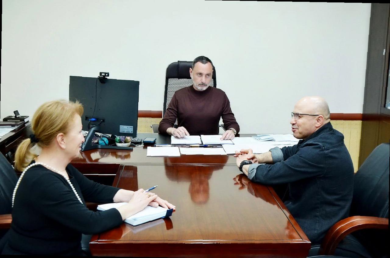 Виктор Тепляков встретился с жителями Сочи