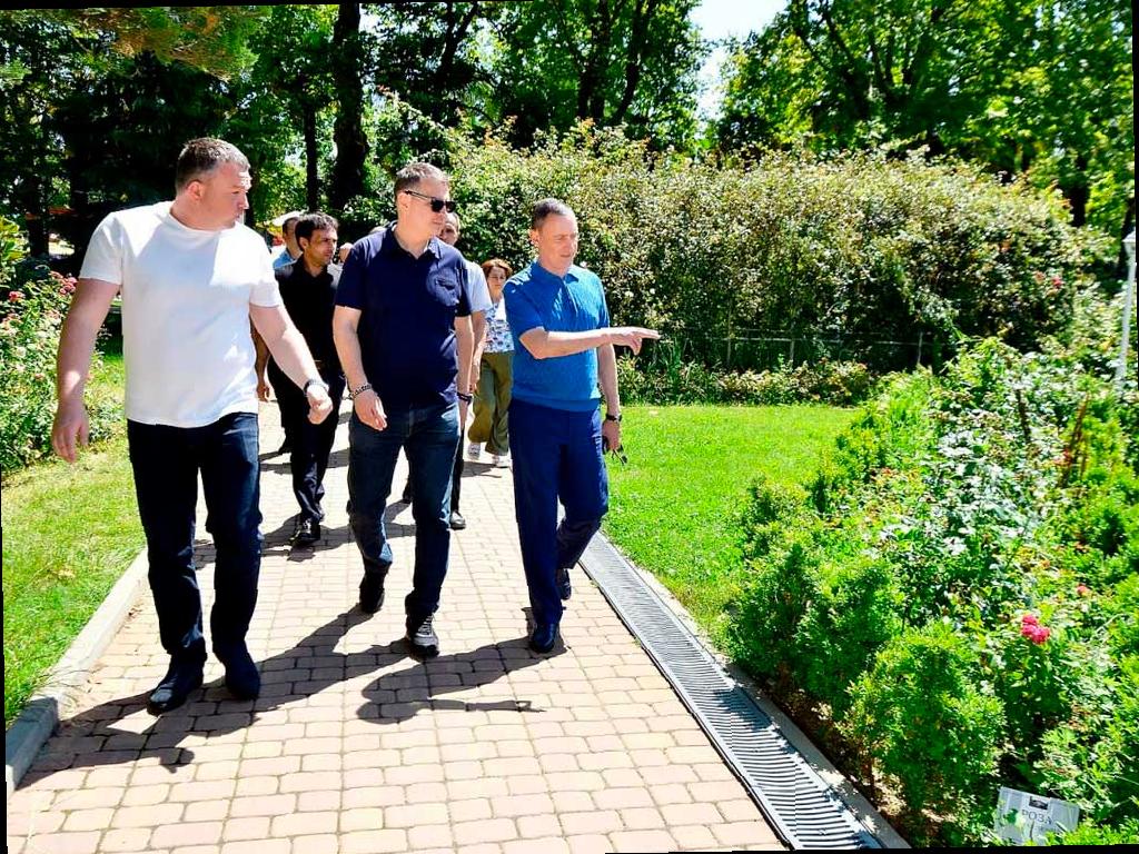 Депутат ЗСК высоко оценил благоустройство парка «Ривьера»