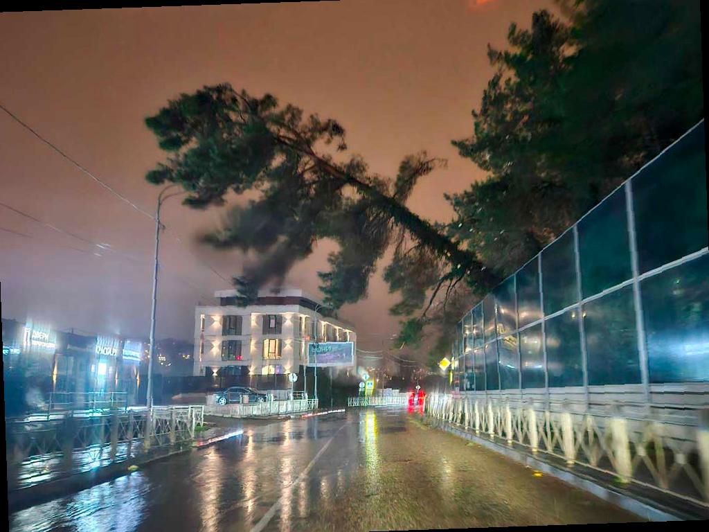 Сочи восстанавливается после непогоды