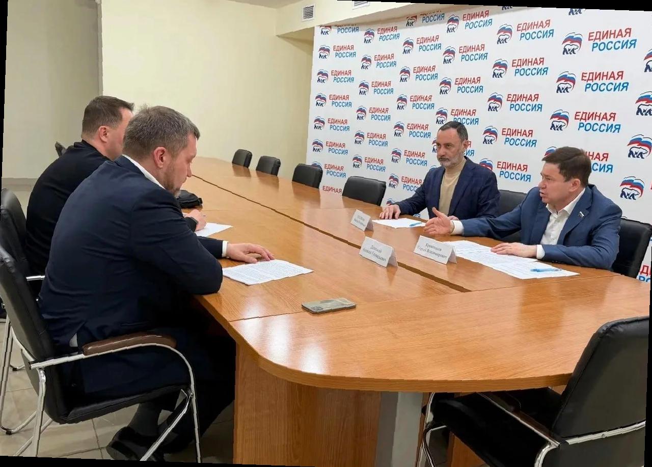 «Виктор Тепляков участвовал в обсуждении развития береговой линии Сочи»