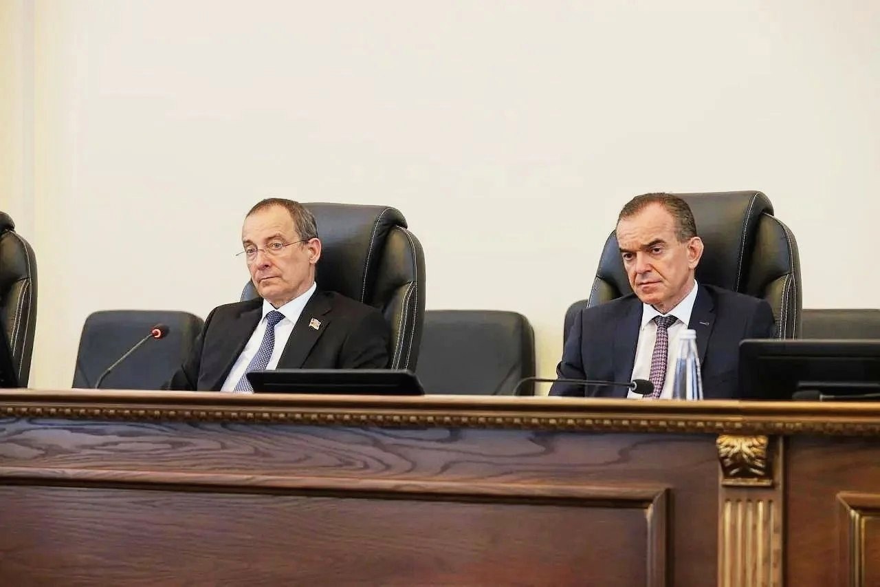 Депутат ЗСК Виктор Тепляков участвовал в 82-й сессии краевой Думы