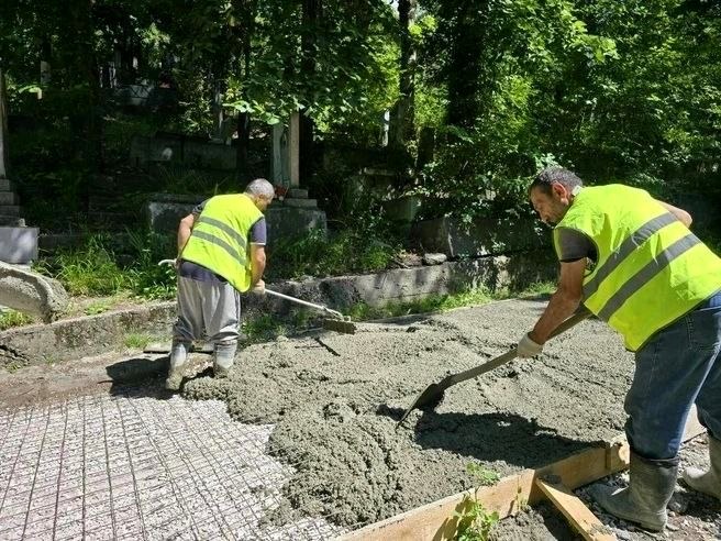 Ремонт крупнейшего кладбища начался в Хостинском районе Сочи