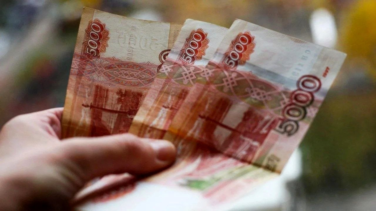Увеличение пенсий для россиян старше 80 лет и детей с особенностями развития